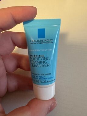 💕La Roche-Posay Cleanser
